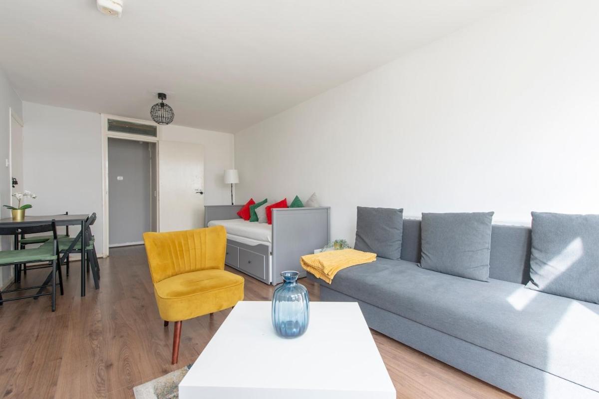 Lovely 2-Bed 20 Mins To Central London Exterior photo